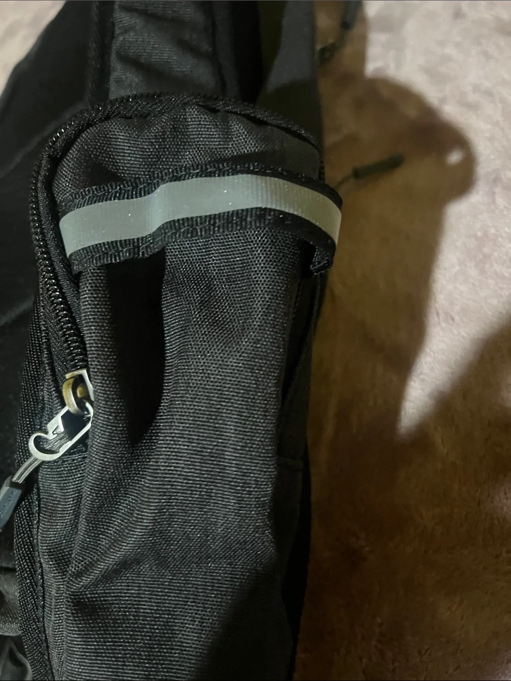 WATERFLY Black Men's Sling Crossbody Bag - Hands-Free Travel Carry